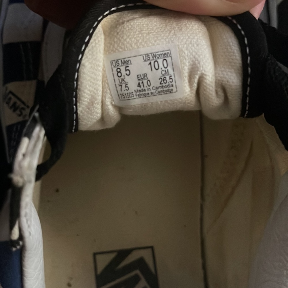 Vans Sneakers - Picture 6 of 6